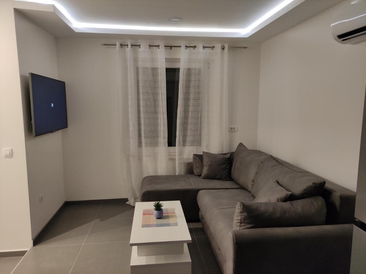 Mira 2 Apartman Zagvozd Kültér fotó