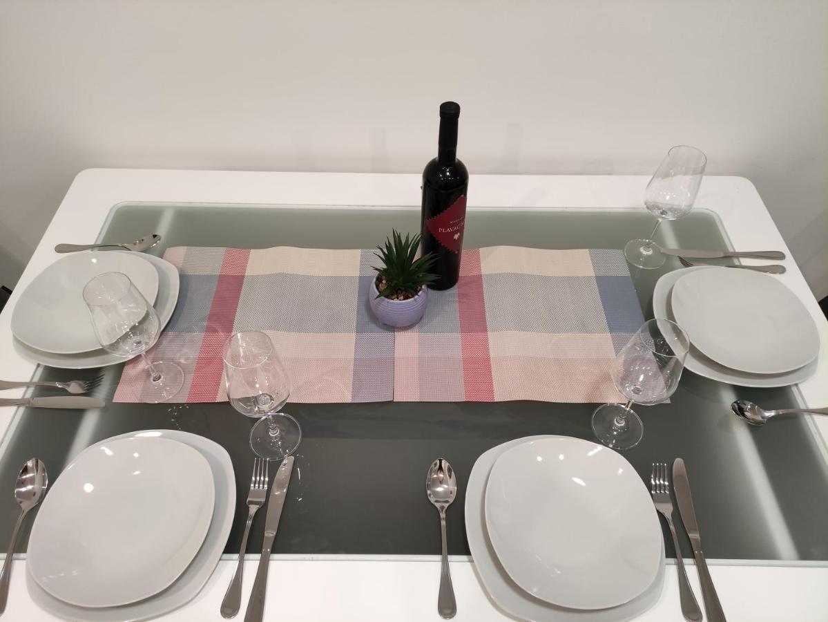 Mira 2 Apartman Zagvozd Kültér fotó