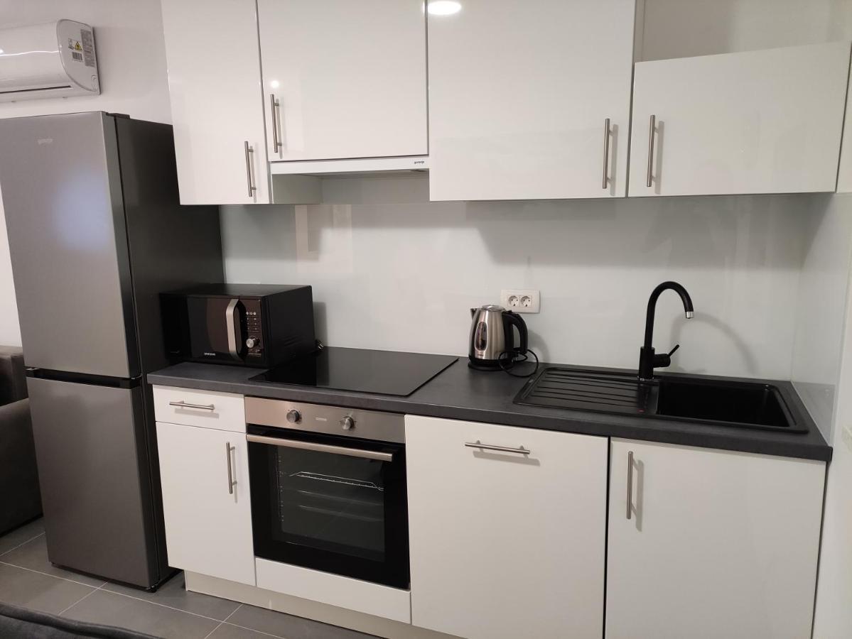 Mira 2 Apartman Zagvozd Kültér fotó